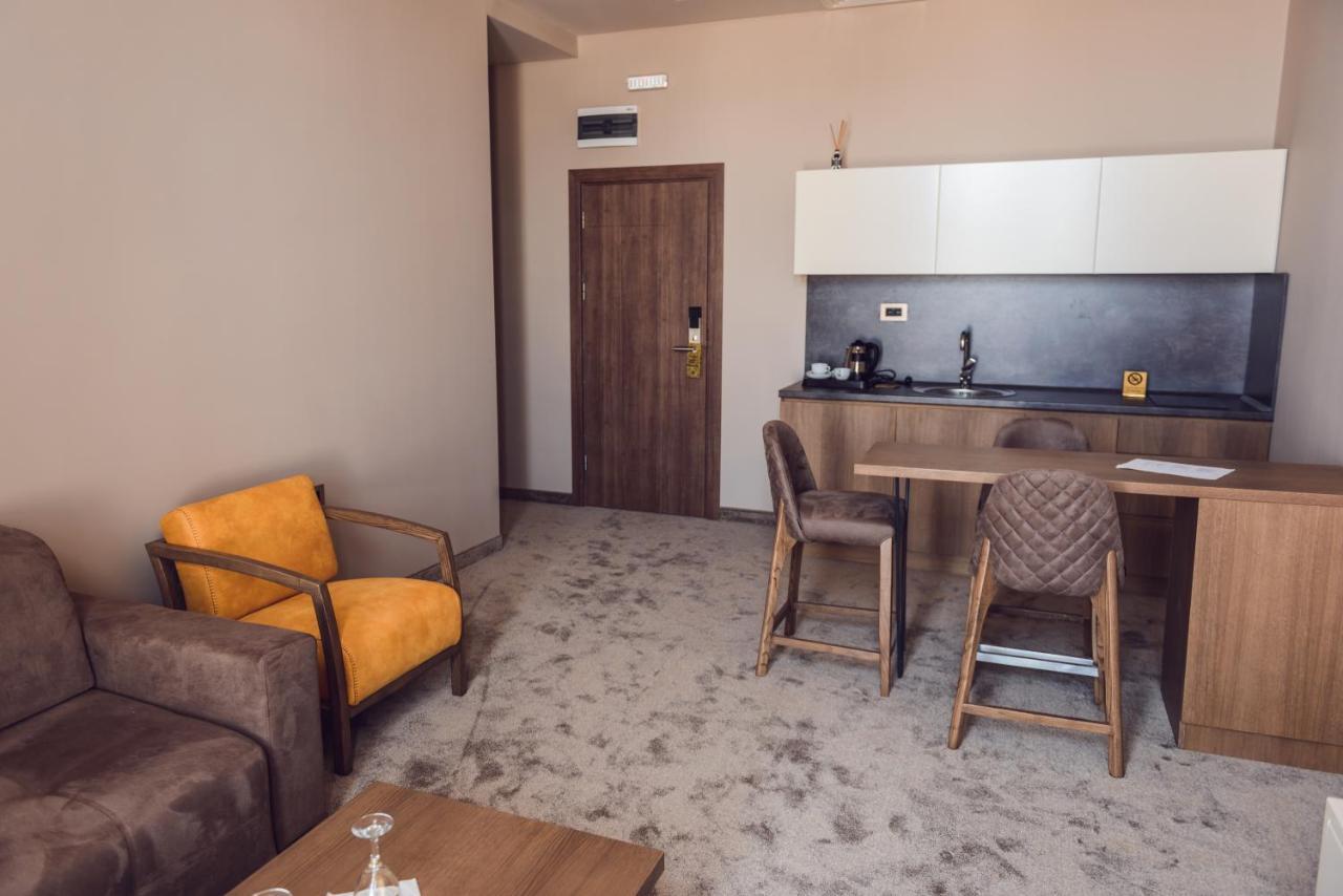Hotel Amor Kočani Exteriér fotografie